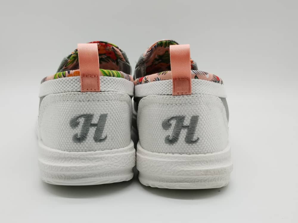 Women's Street Sweeper